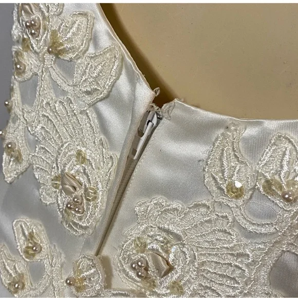 Michelangelo Satin Ivory Wedding Gown Dress With Pearls & Beading Size 6 - Picture 13 of 16